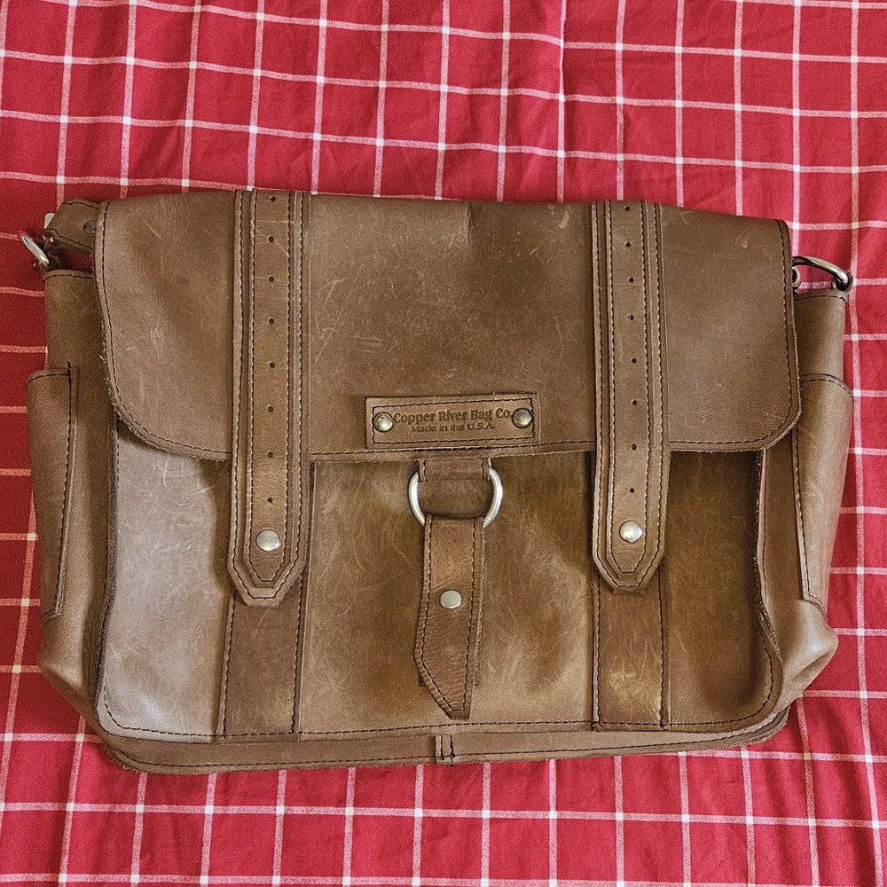 Copper River Co. 15" Large Journeyman Laptop Bag in Distressed Tan Leather